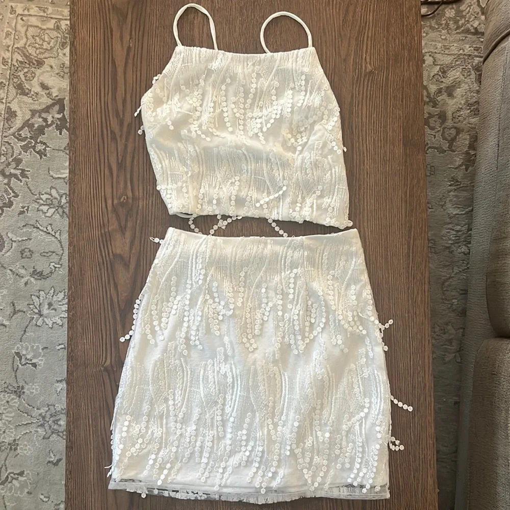 Two Piece Set - Picture 1 of 6